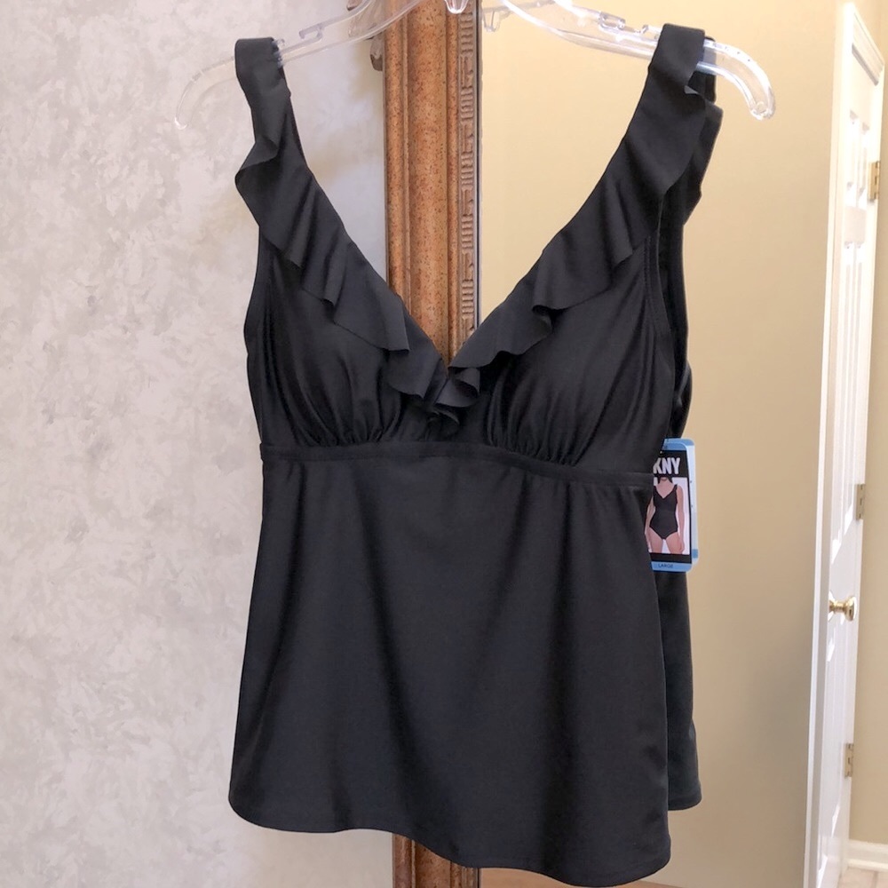 New Women’s DKNY black Tankini top.  Size L.